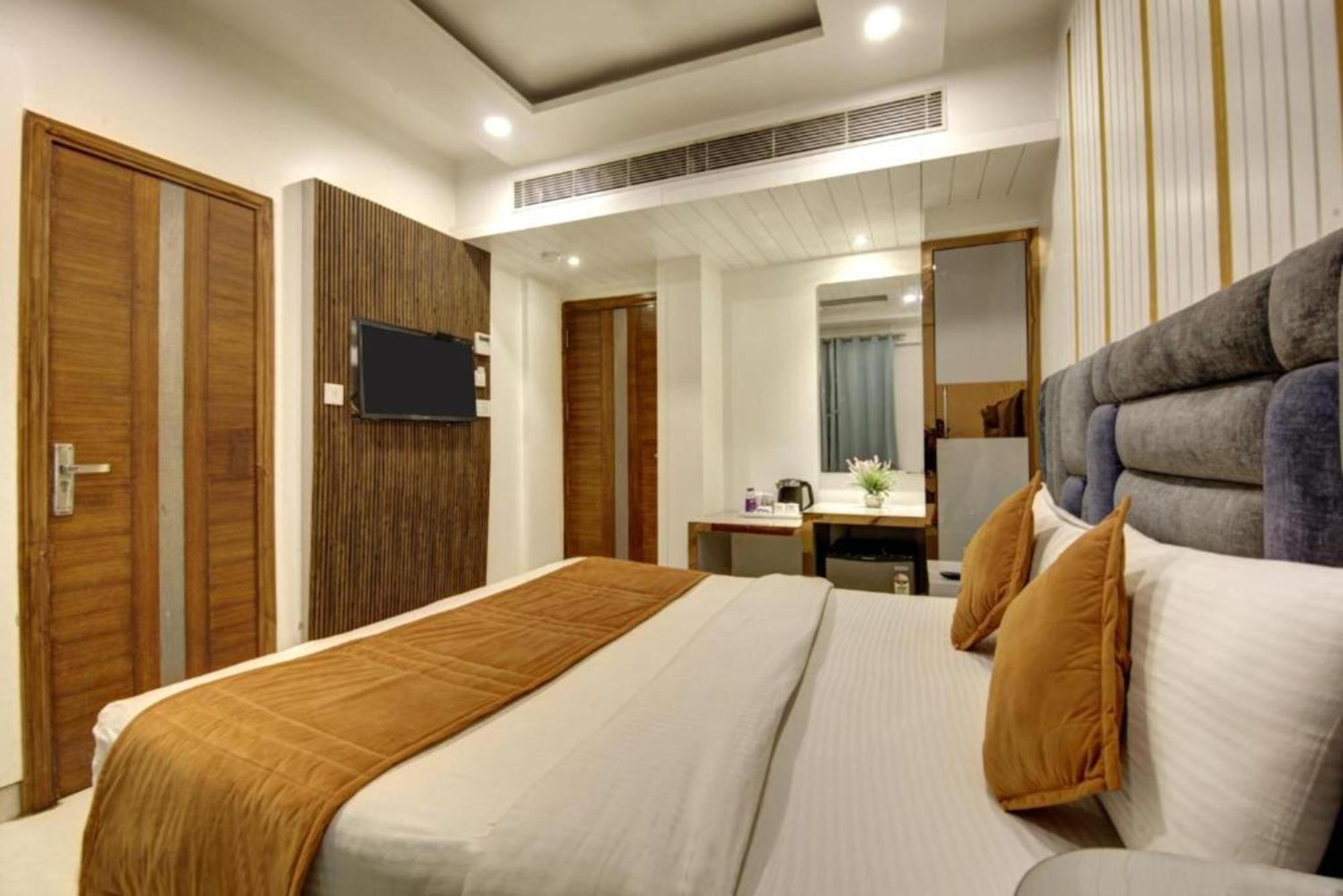 The Yes Please - Traveller Choice Award Winner 2025 Hotel 4*